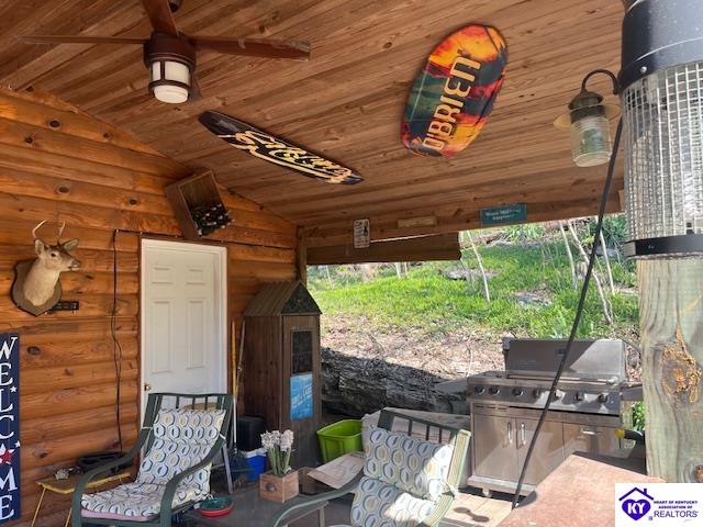 641 S Riverbend Road Property Photo 10