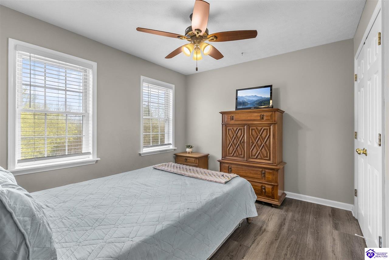 271 Warbler Road Property Photo 39