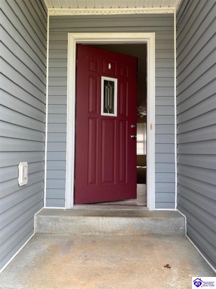 119 Red Hawk Drive Property Photo 3
