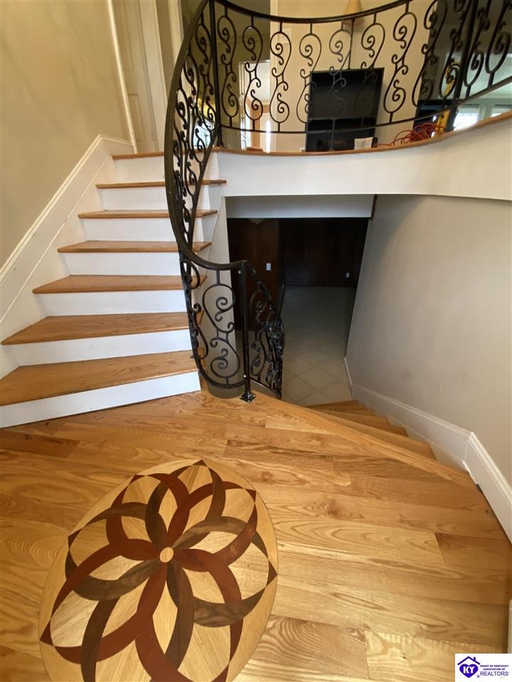 591 Rue La Grande Property Photo 3