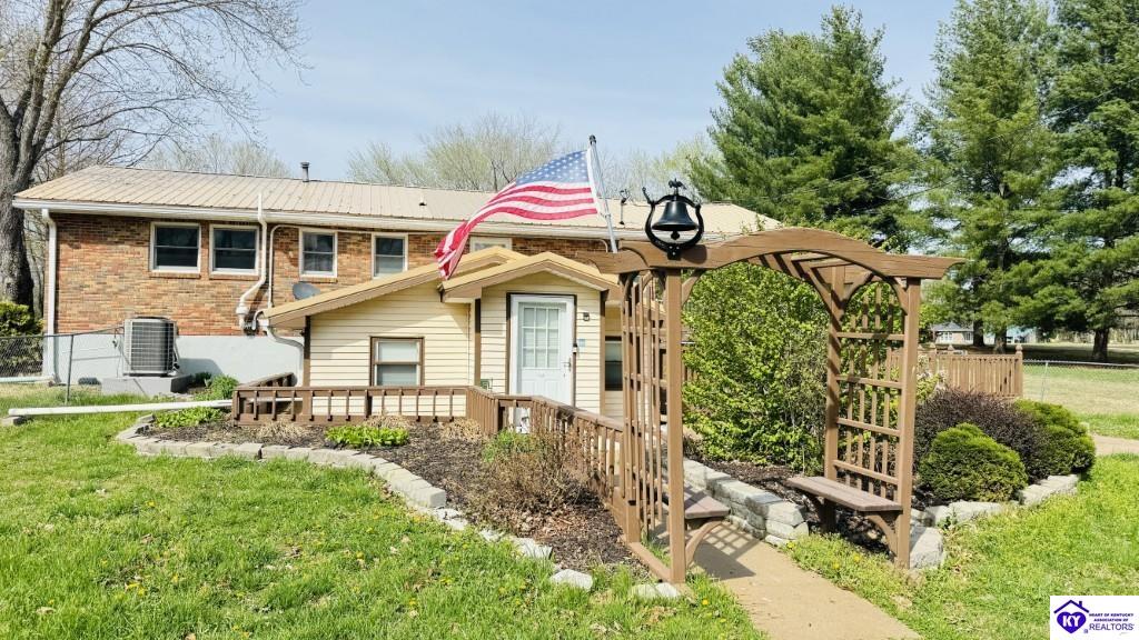 120 Drowsy Drive Property Photo 7