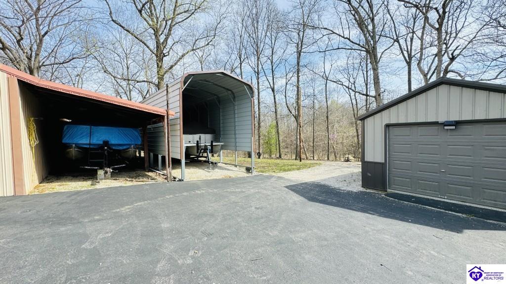 120 Drowsy Drive Property Photo 13