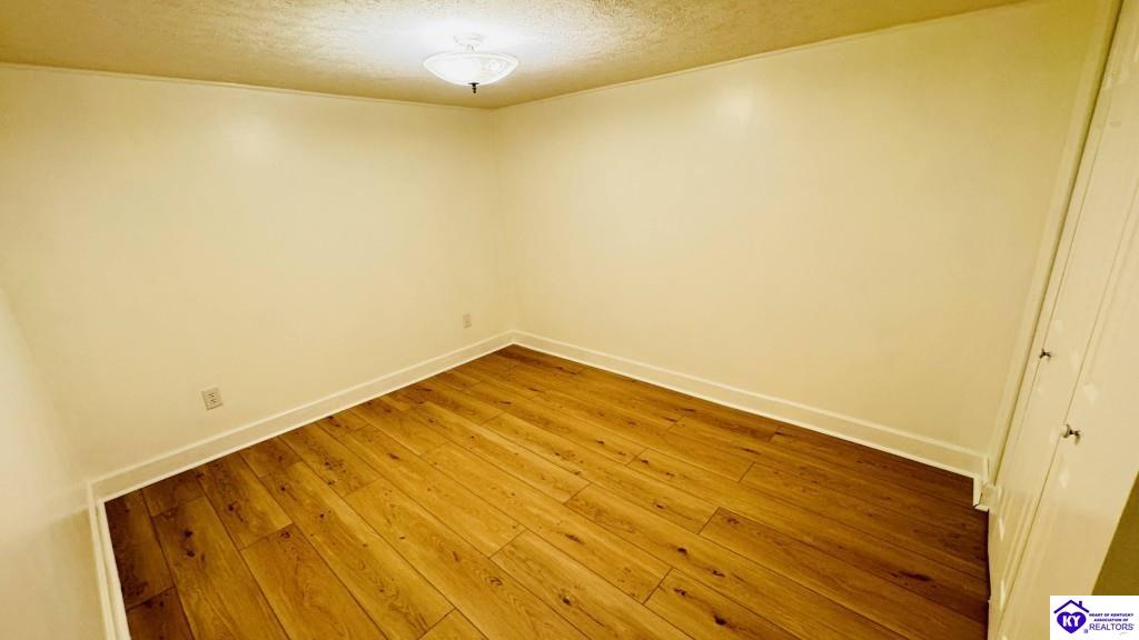 120 Drowsy Drive Property Photo 32