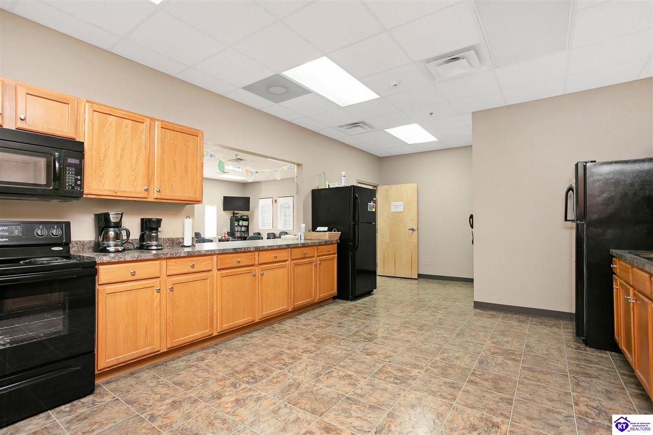 805 Commerce Drive Property Photo 14
