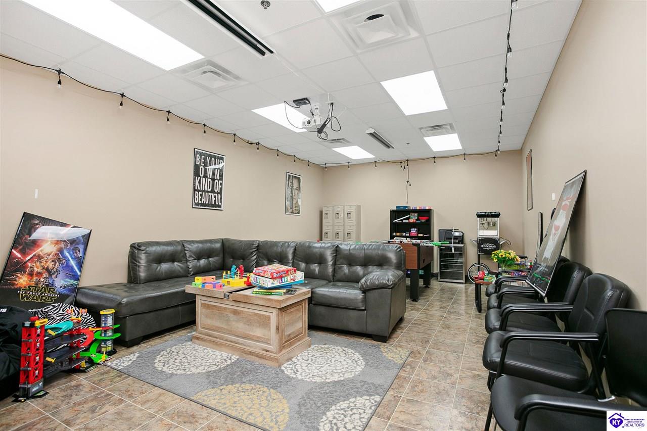 805 Commerce Drive Property Photo 44