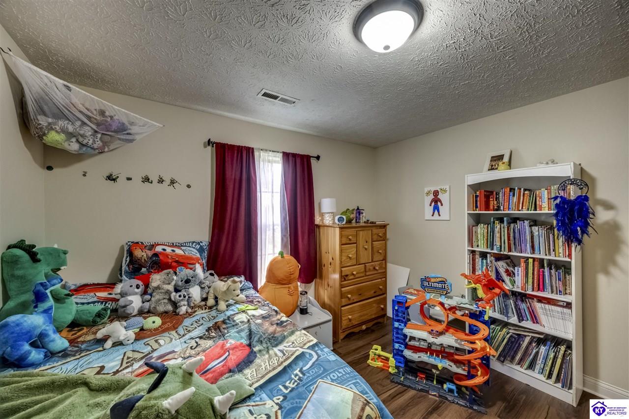 110 Tulip Drive Property Photo 22