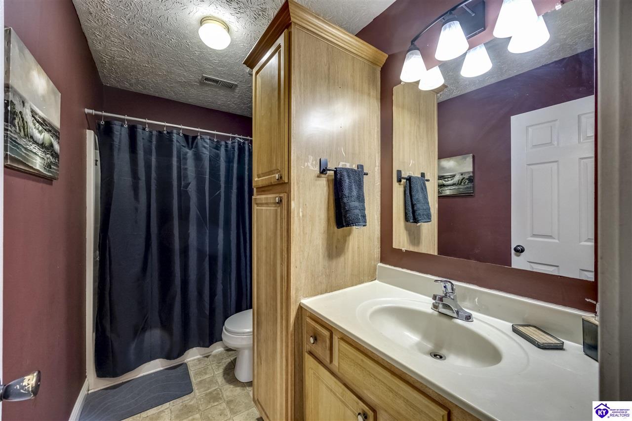110 Tulip Drive Property Photo 24