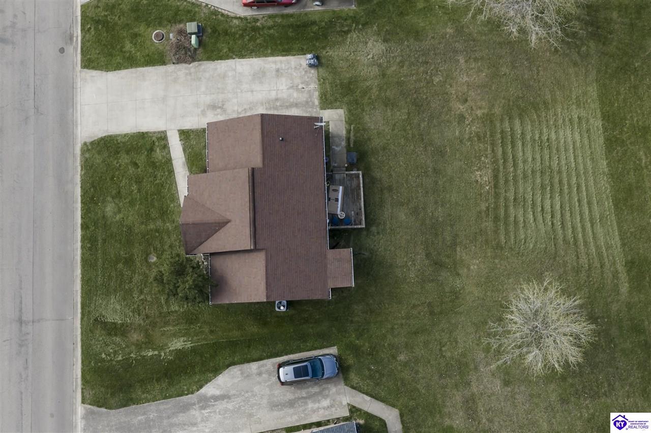 110 Tulip Drive Property Photo 41
