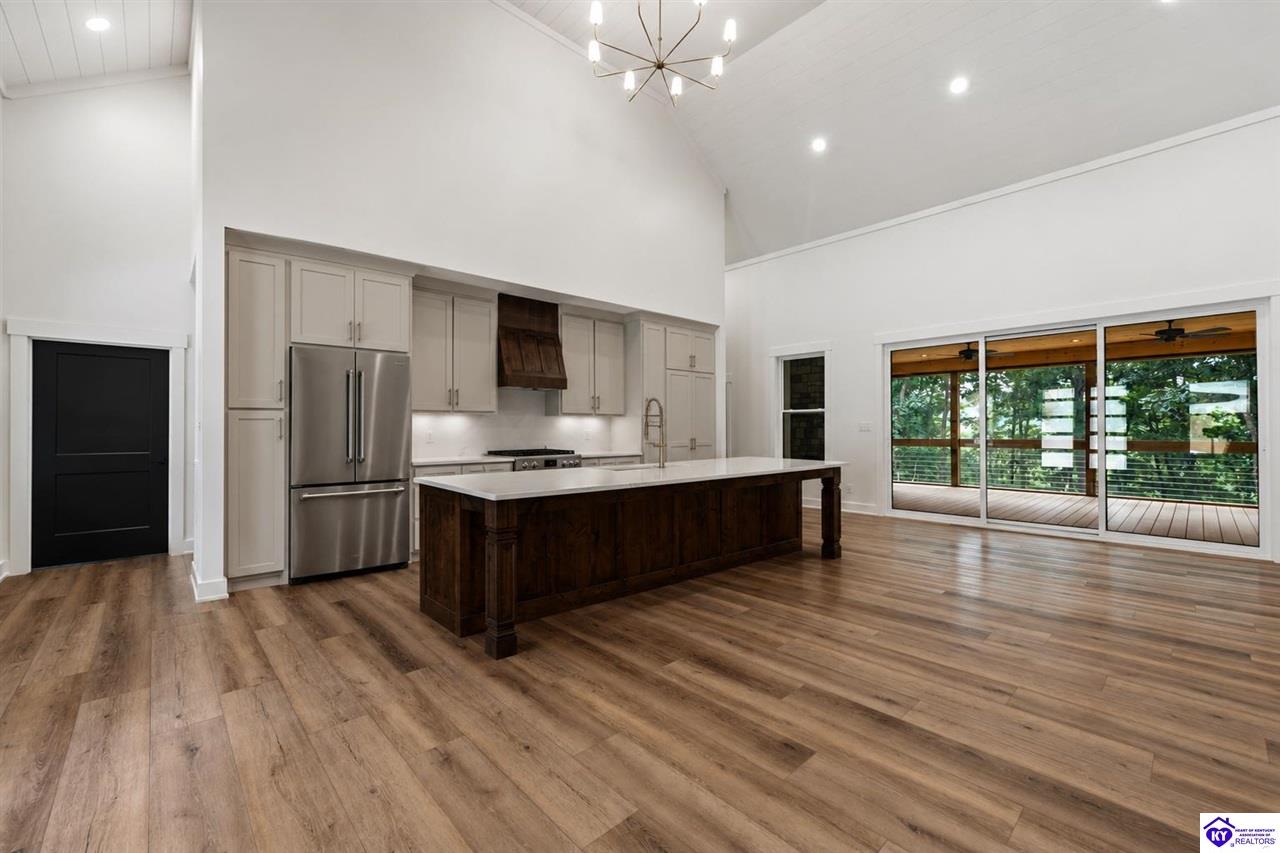 200 Vivienne Trace Property Photo 7