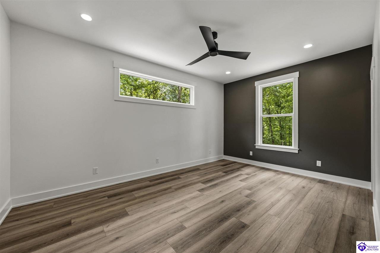200 Vivienne Trace Property Photo 9