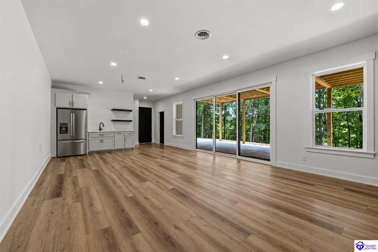 200 Vivienne Trace Property Photo 19