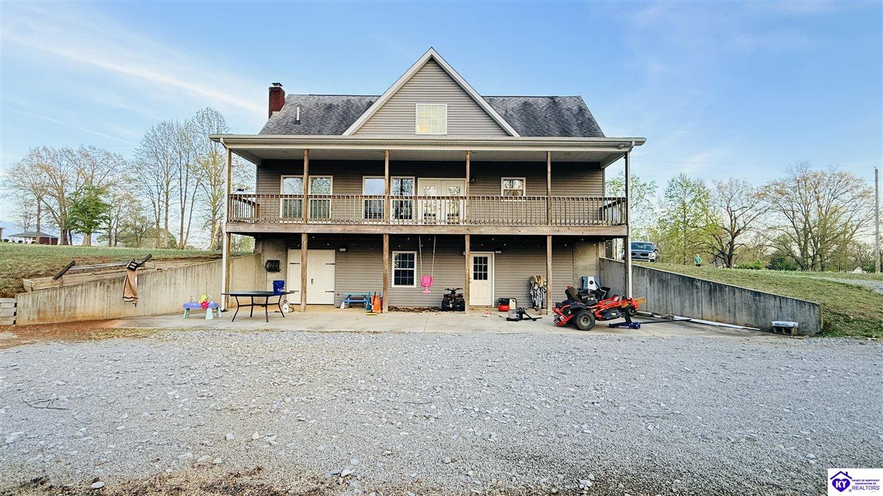 200 Skyview Drive Property Photo 2