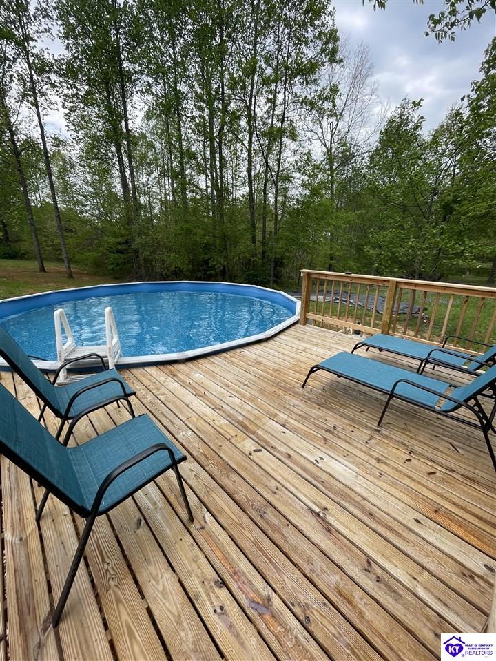 200 Skyview Drive Property Photo 4