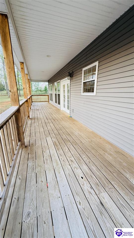 200 Skyview Drive Property Photo 10