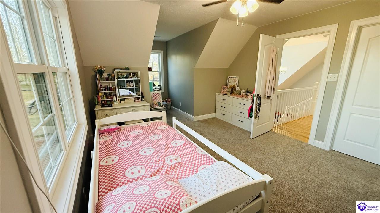 200 Skyview Drive Property Photo 39