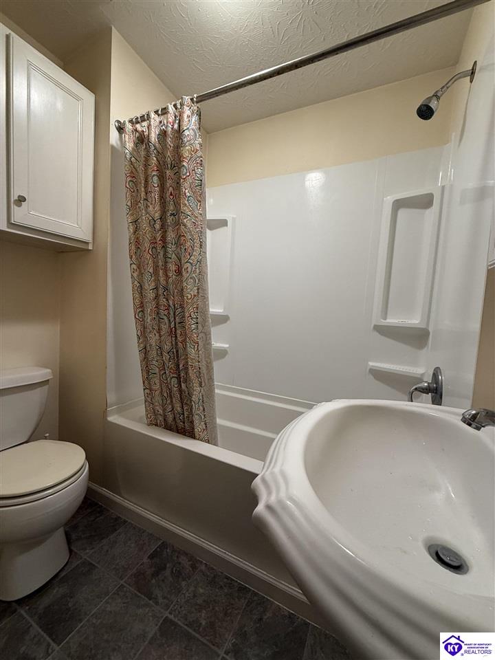 313 Central Avenue Property Photo 20