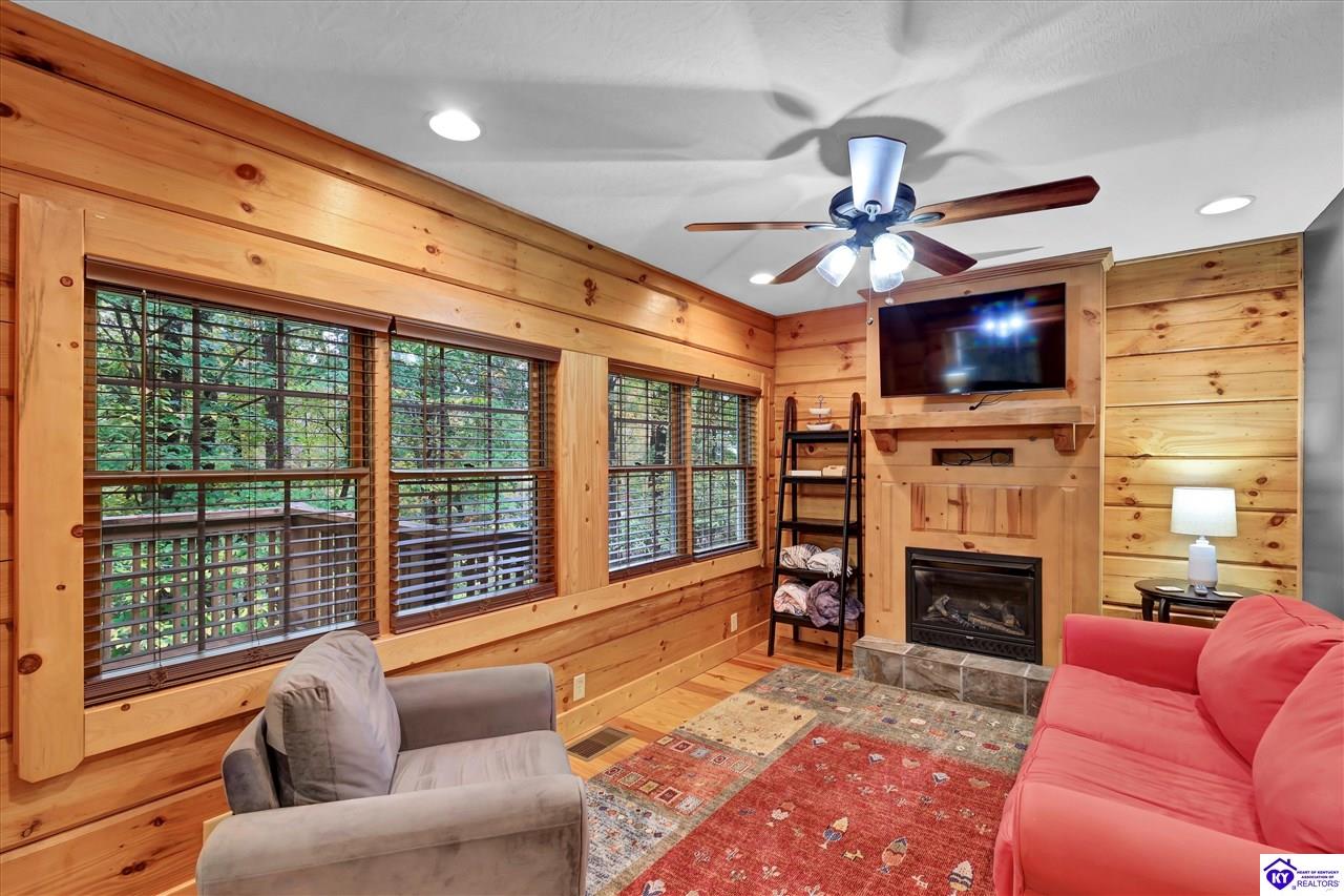 1046 Michaels Cove Drive Property Photo 17