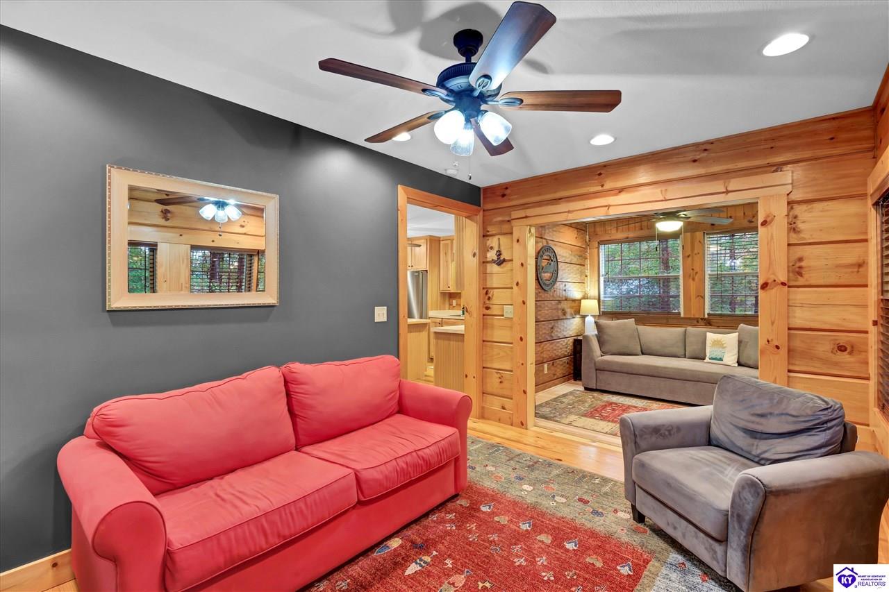 1046 Michaels Cove Drive Property Photo 19