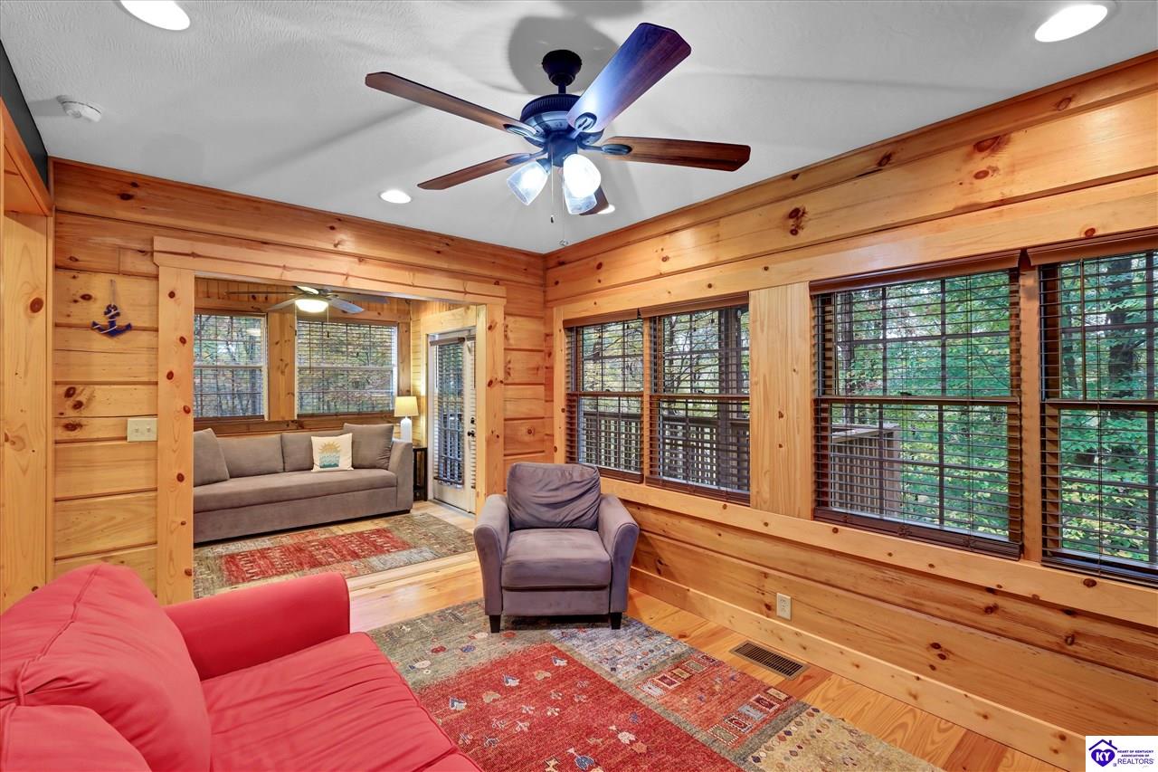1046 Michaels Cove Drive Property Photo 20