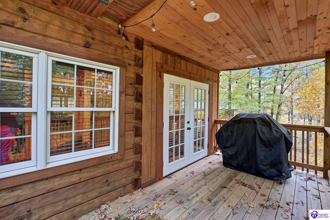 1046 Michaels Cove Drive Property Photo 26