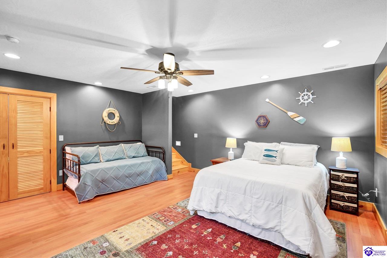 1046 Michaels Cove Drive Property Photo 35