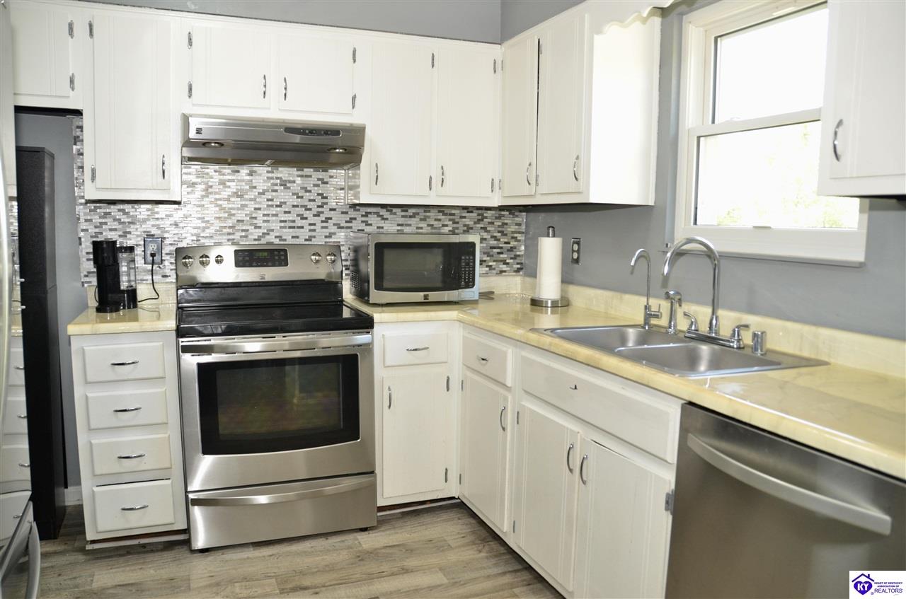 621 Independence Drive Property Photo 10