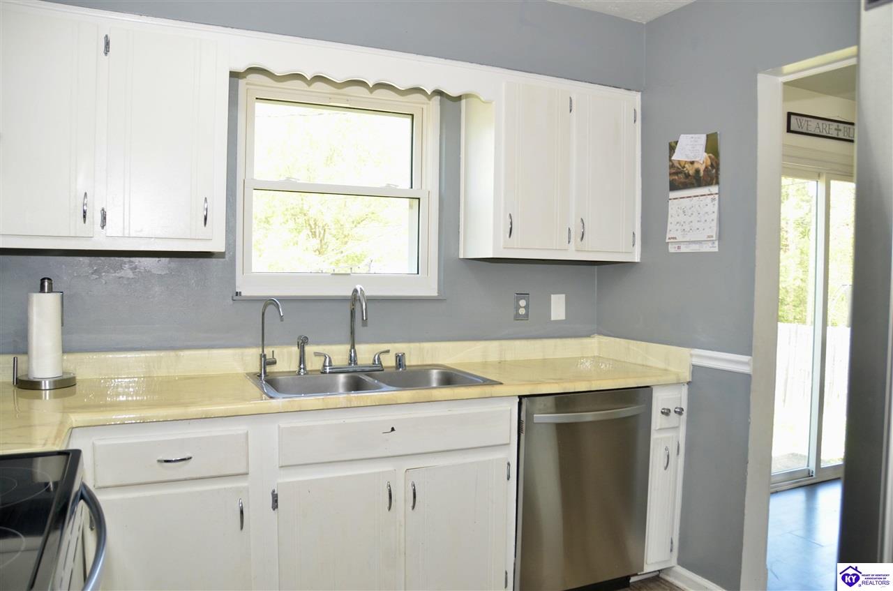 621 Independence Drive Property Photo 11