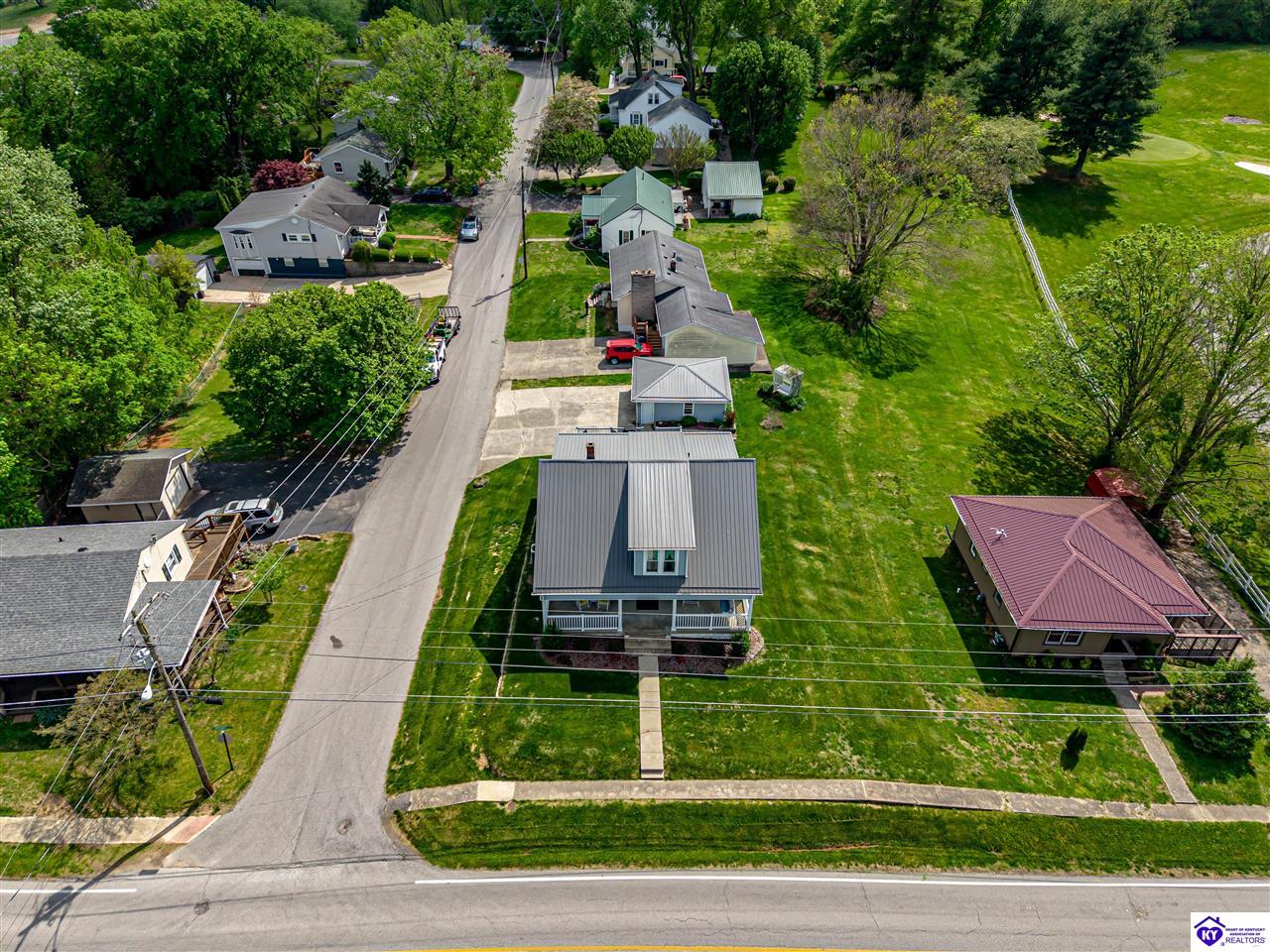 405 Lawrence Street Property Photo 12