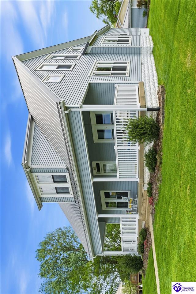 405 Lawrence Street Property Photo 15