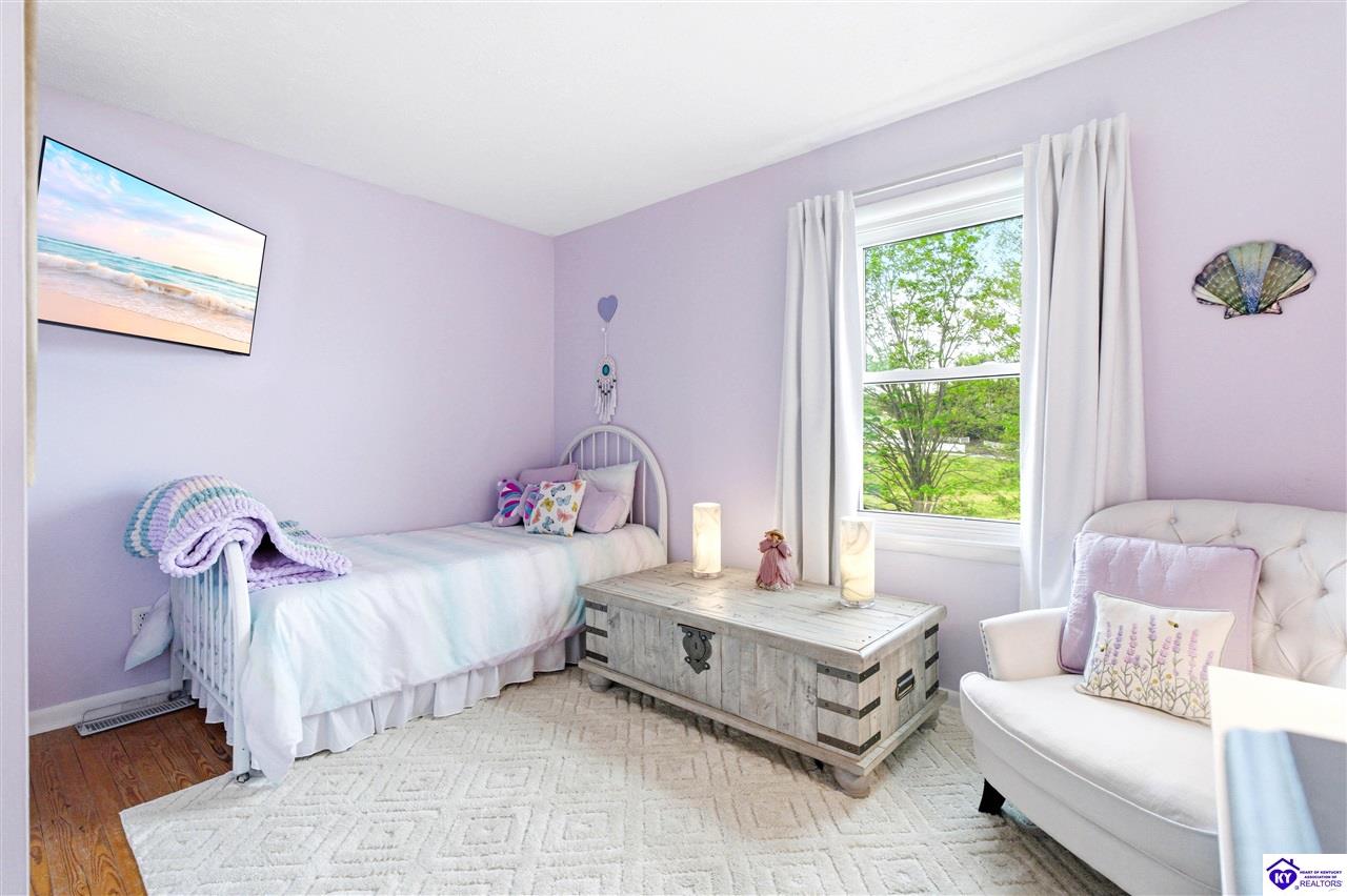 405 Lawrence Street Property Photo 40