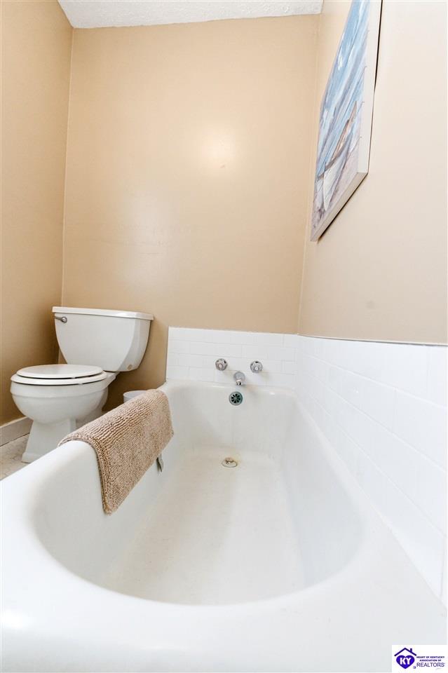 405 Lawrence Street Property Photo 49