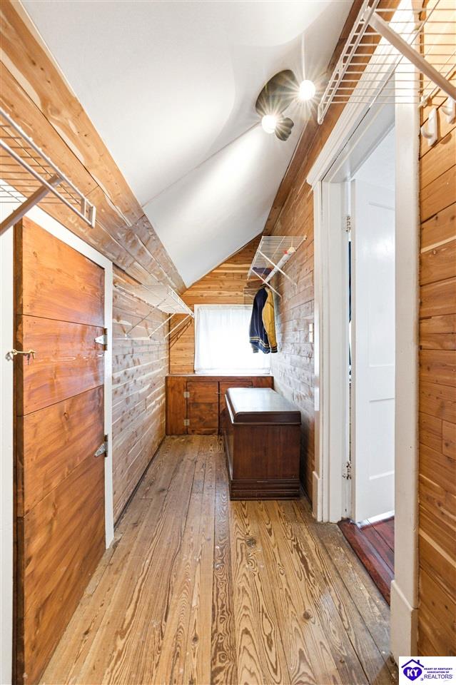 405 Lawrence Street Property Photo 56