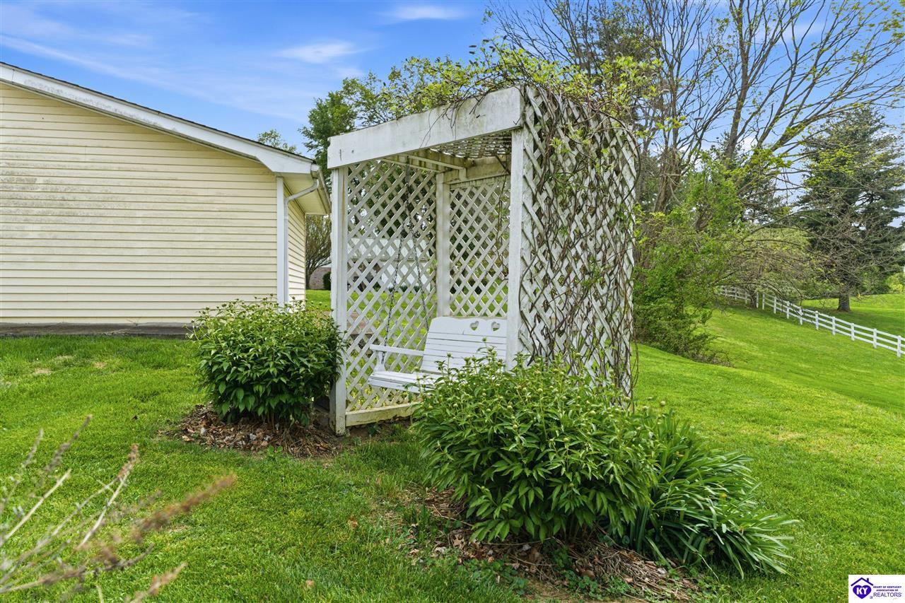 405 Lawrence Street Property Photo 66