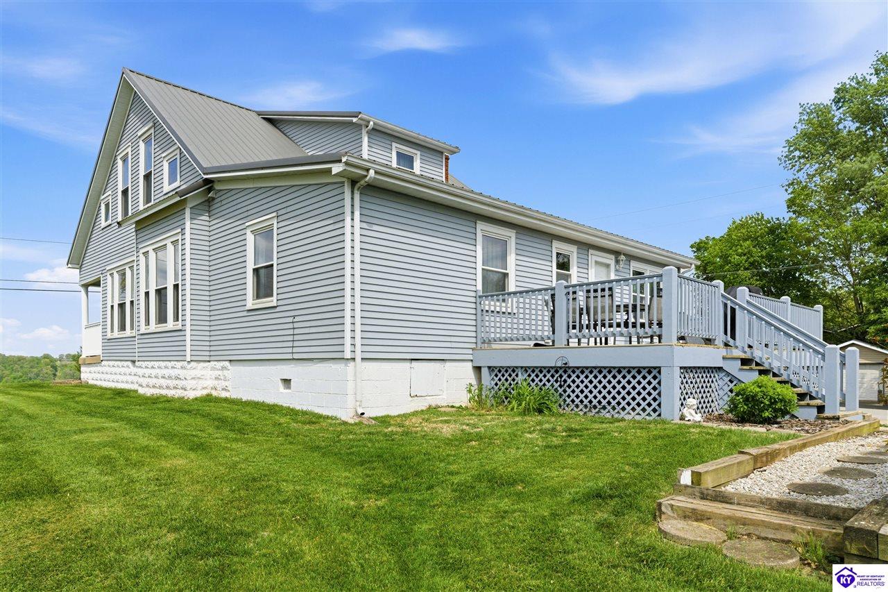 405 Lawrence Street Property Photo 68