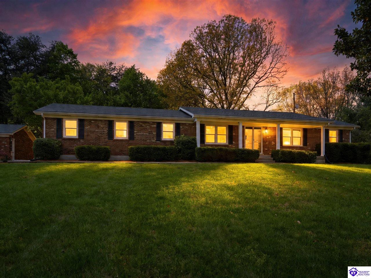109 Fireside Drive Property Photo 3