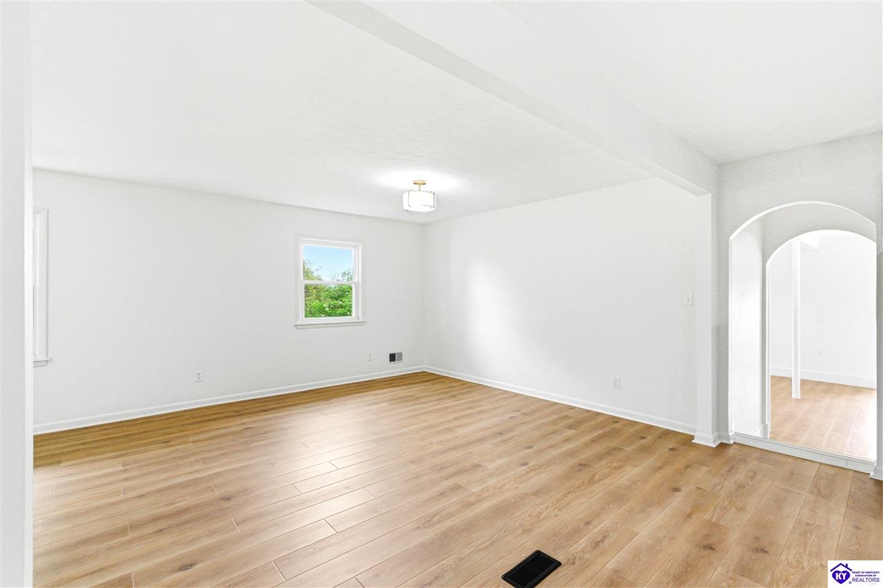109 Fireside Drive Property Photo 9