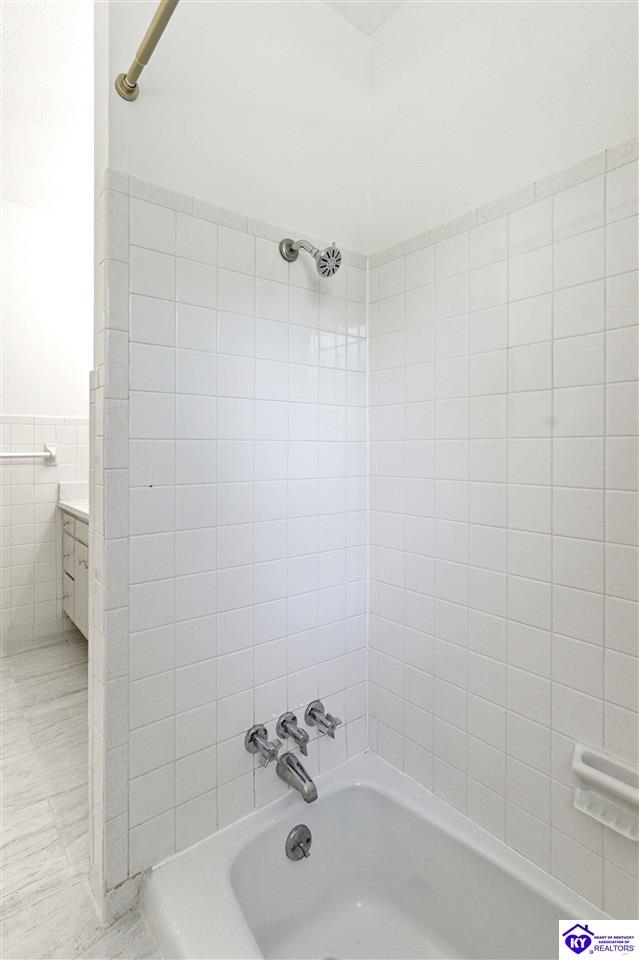109 Fireside Drive Property Photo 21