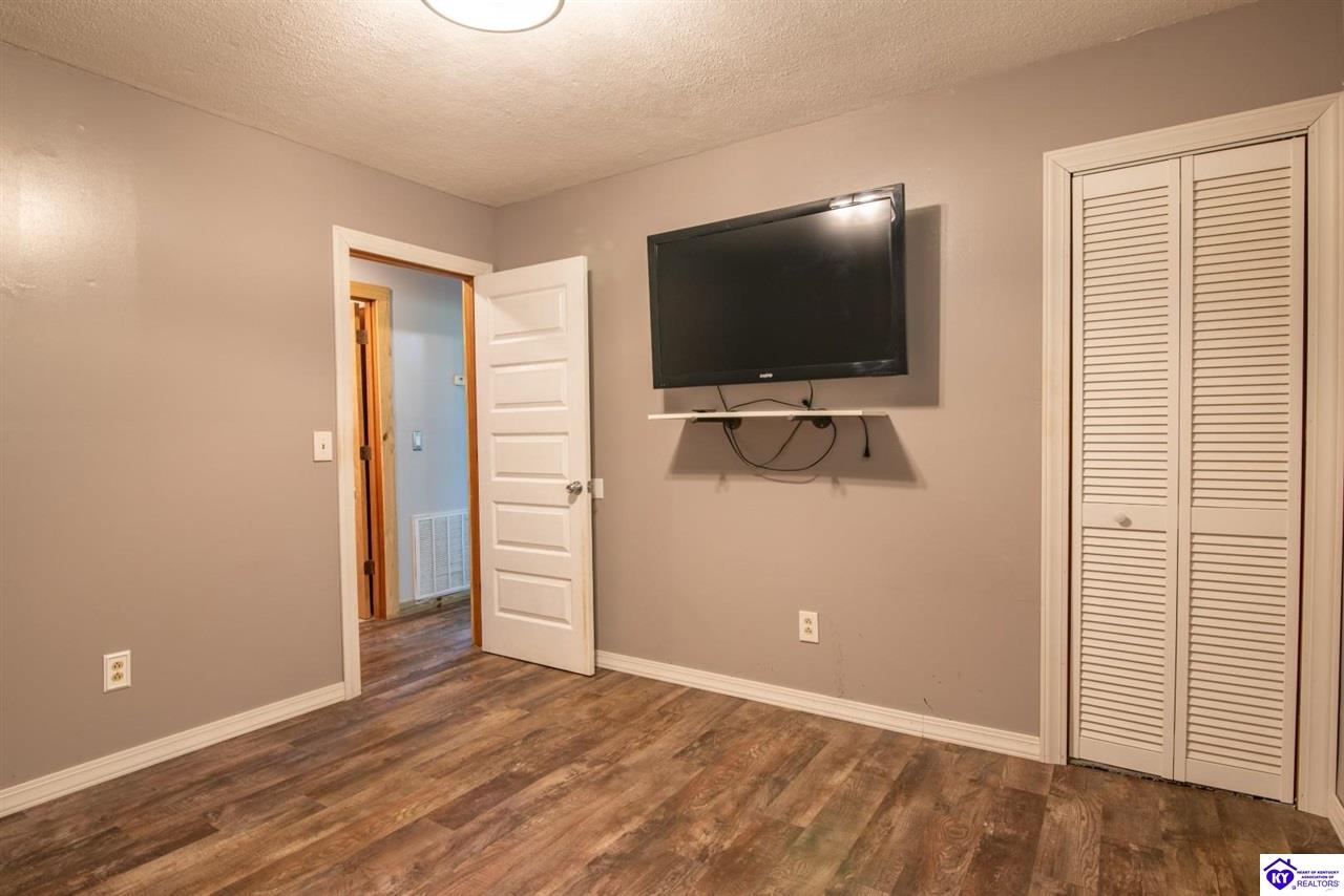 274 Knott Road Property Photo 25