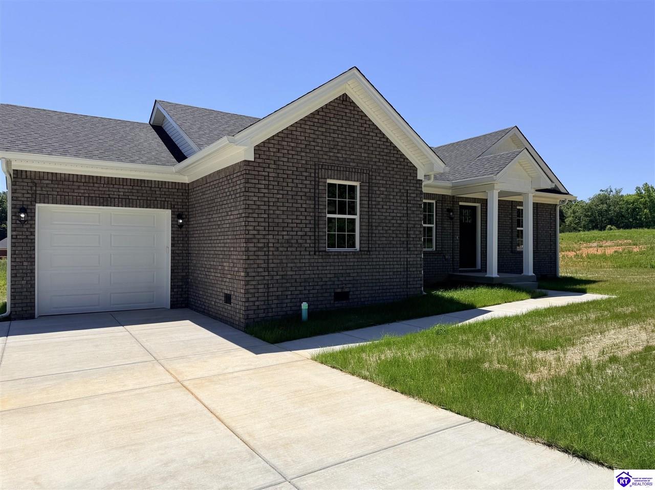 104 American Drive Property Photo 2