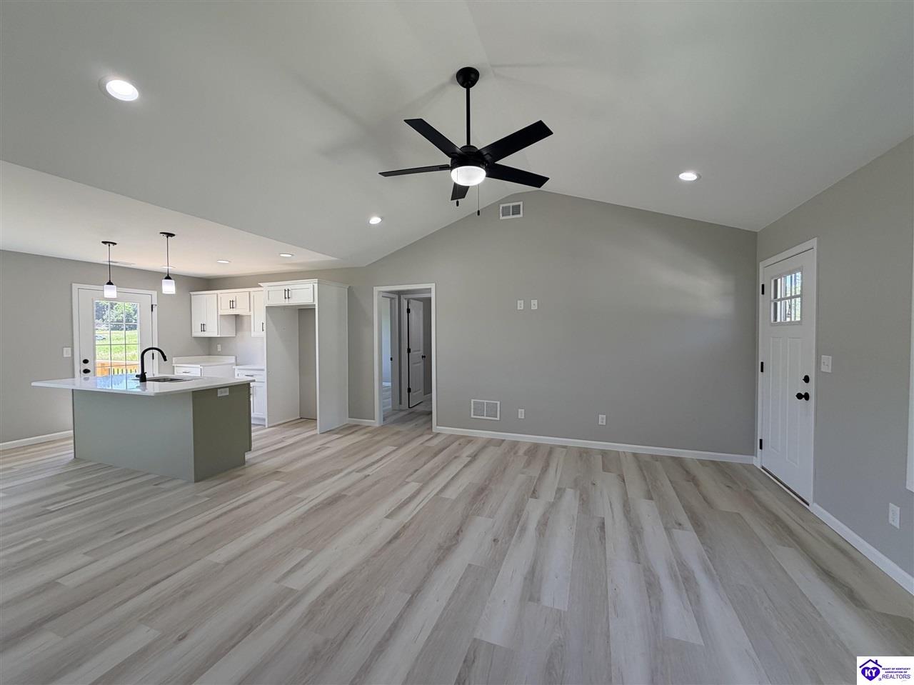 104 American Drive Property Photo 4