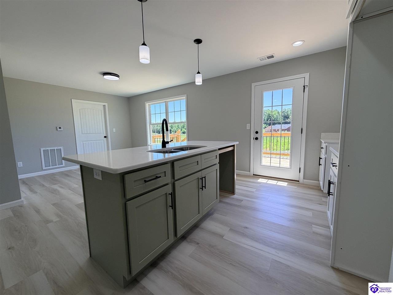 104 American Drive Property Photo 7
