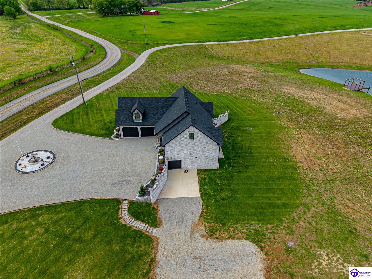 140 Stringtown Road Property Photo 3