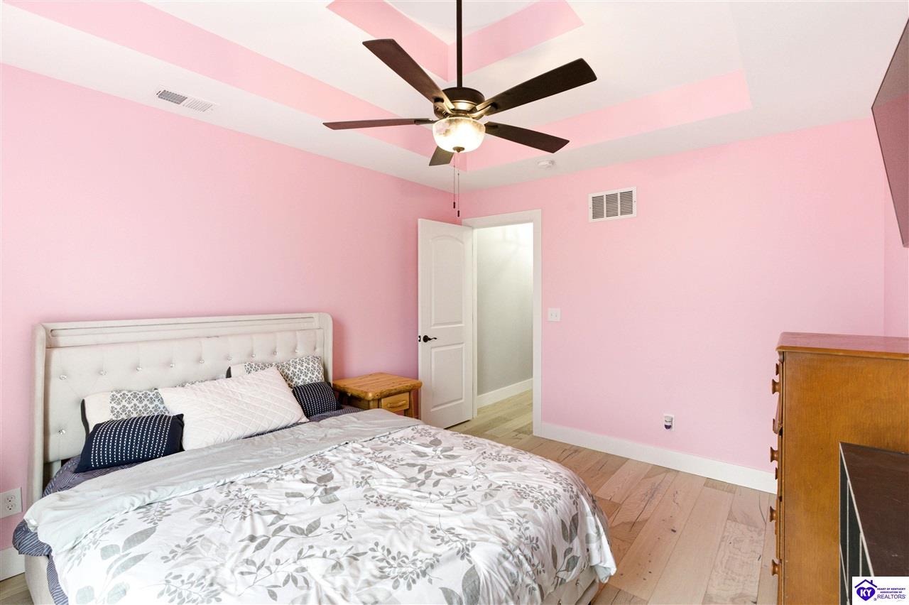 140 Stringtown Road Property Photo 17