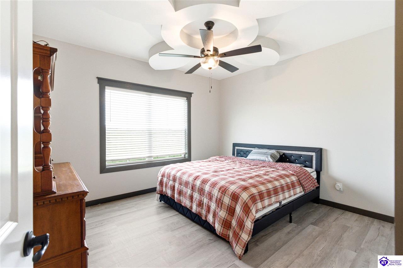 140 Stringtown Road Property Photo 24