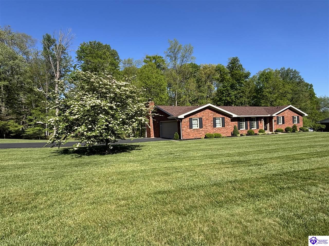 101 Mayflower Lane Property Photo 4