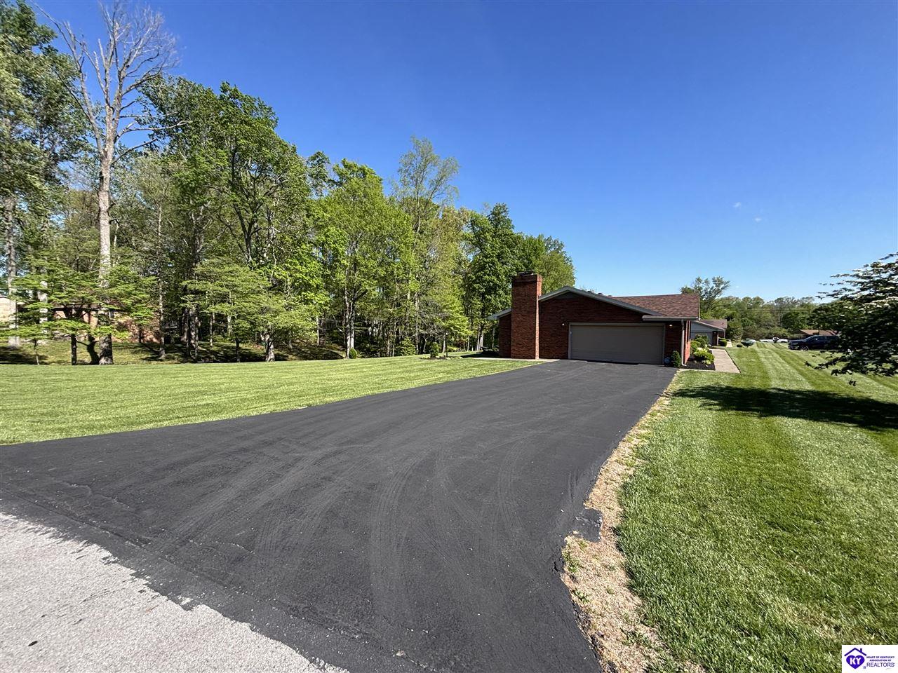 101 Mayflower Lane Property Photo 8
