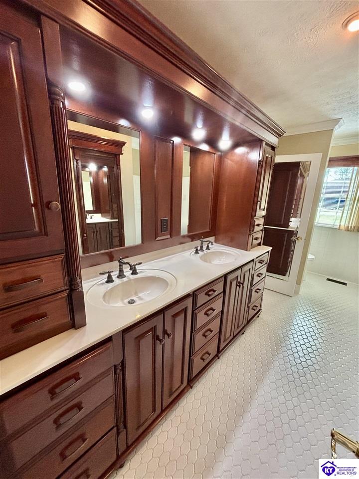 101 Mayflower Lane Property Photo 21