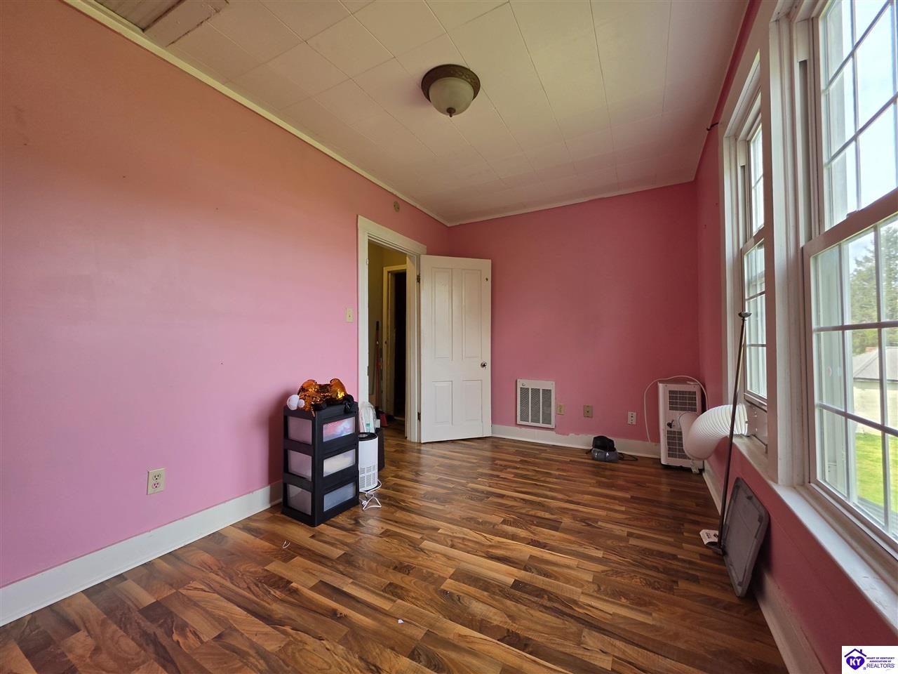304 N Walnut Property Photo 14