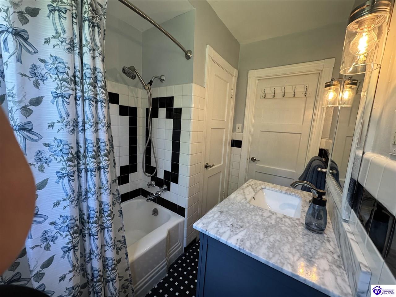 3016 Carson Drive Property Photo 23