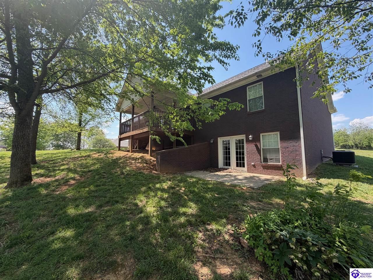 154 River Cliff Boulevard Property Photo 7